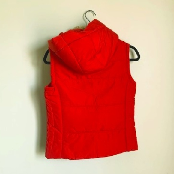 Red Insulated Vest - Picture 2 of 2